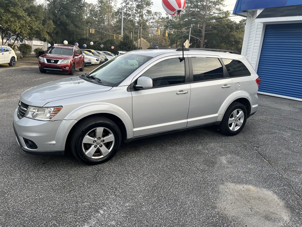 2011 Dodge Journey Mainstreet's photo