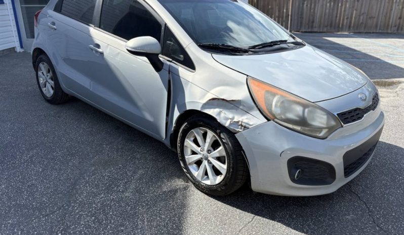 
								2013 Kia Rio full									