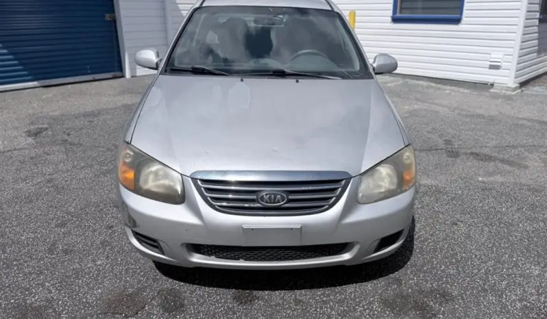 
								2009 Kia Spectra full									