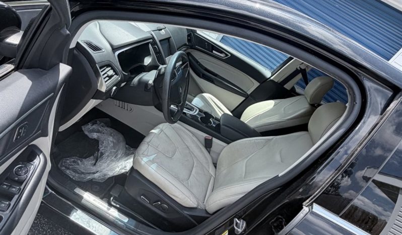 
								2015 Ford Edge full									