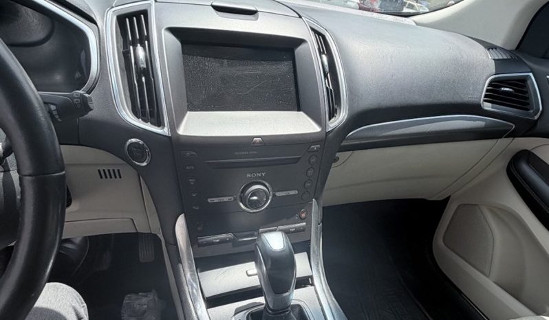 
								2015 Ford Edge full									