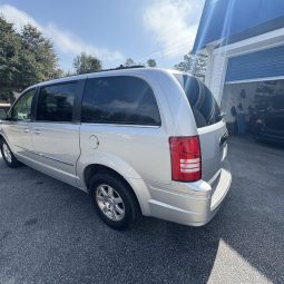 2009 Chrysler Town & Country