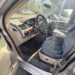 2009 Chrysler Town & Country
