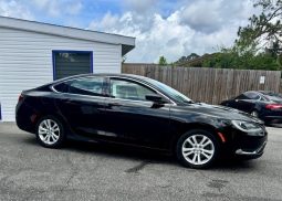 2017 Chrysler 200