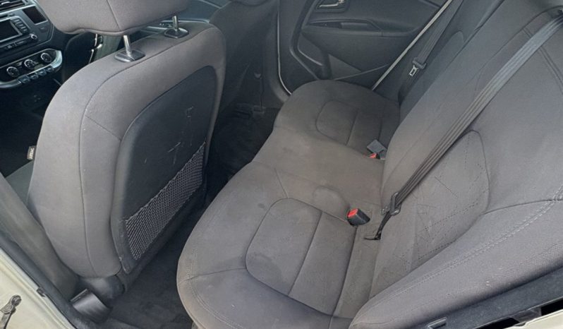 
								2013 Kia Rio full									