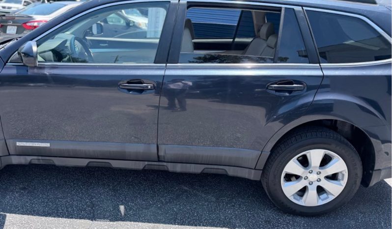 
								2012 Subaru Outback full									