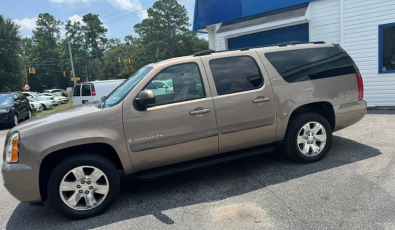 
								2007 GMC Yukon XL full									