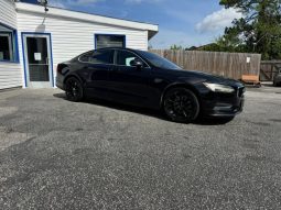 2017 VOLVO S90