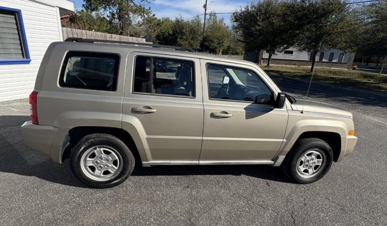 
								2010 Jeep Patriot full									