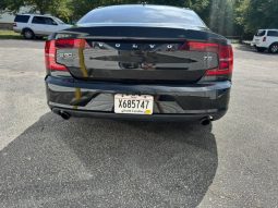 2017 VOLVO S90