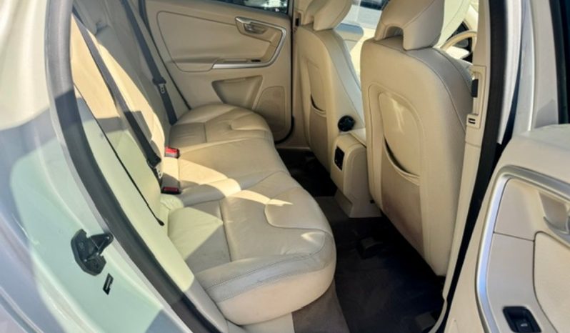 
								2012 VOLVO XC60 full									