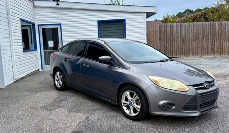 
								2014 FORD Focus full									