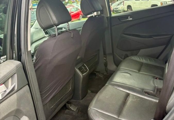 
								2016 HYUNDAI Tucson full									